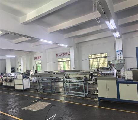 دستگاه اکسترودر پلاستیک پی وی سی با دو هد و قابلیت جمع کن